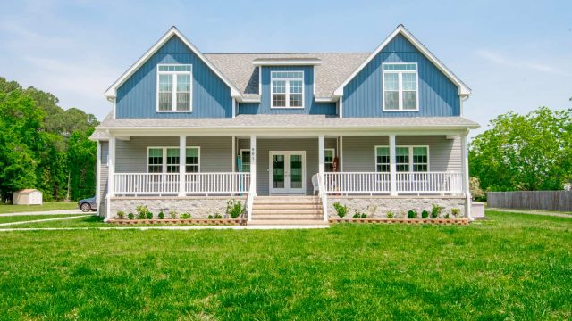 Seaford, VA Single Family Residence, New Construction, 4,400+ Square Feet, 3-Car Attached Garage
